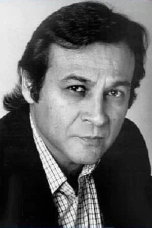  Richard Yniguez