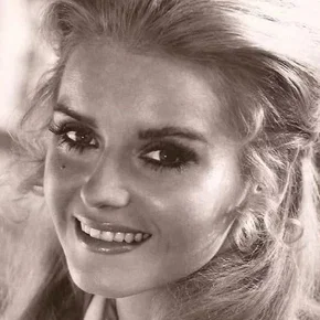 Photo star : Sharon Farrell