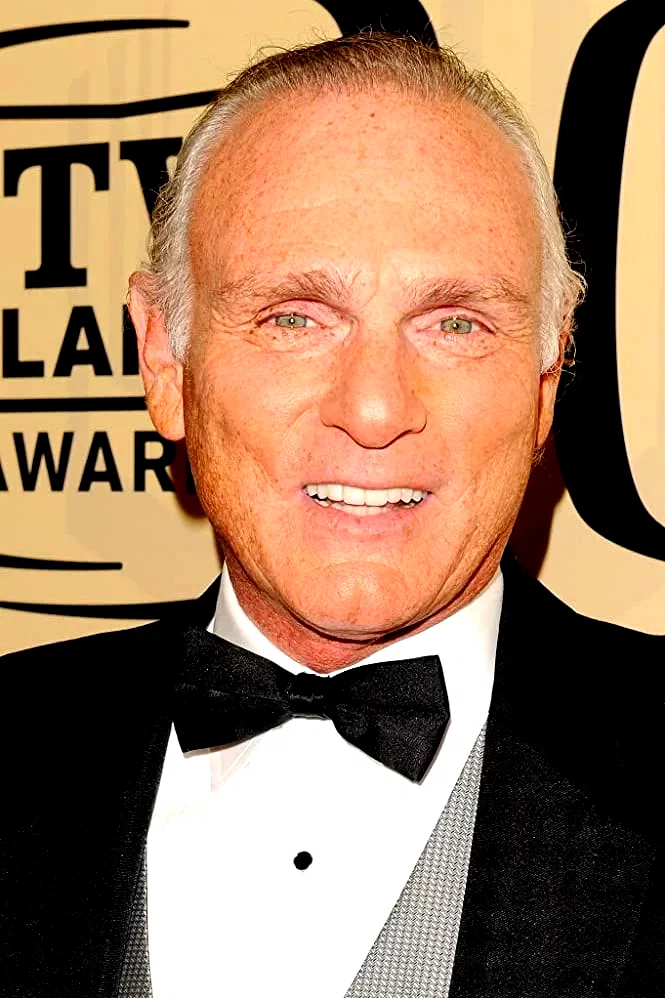  Joe Regalbuto