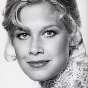 Photo star :  Susan Buckner