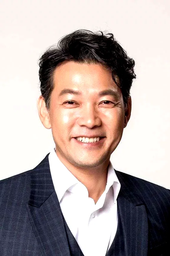  Jung Jin Young