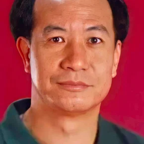 Photo star :  Chan Dik-Hak