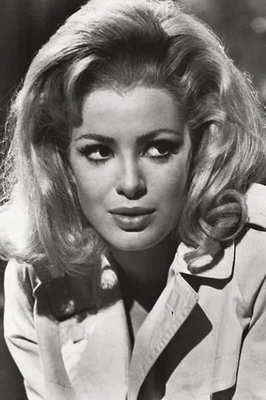 Margaret  Lee photo
