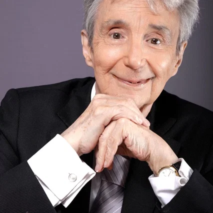  Claude Vega