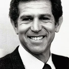 Photo star : Tony Roberts