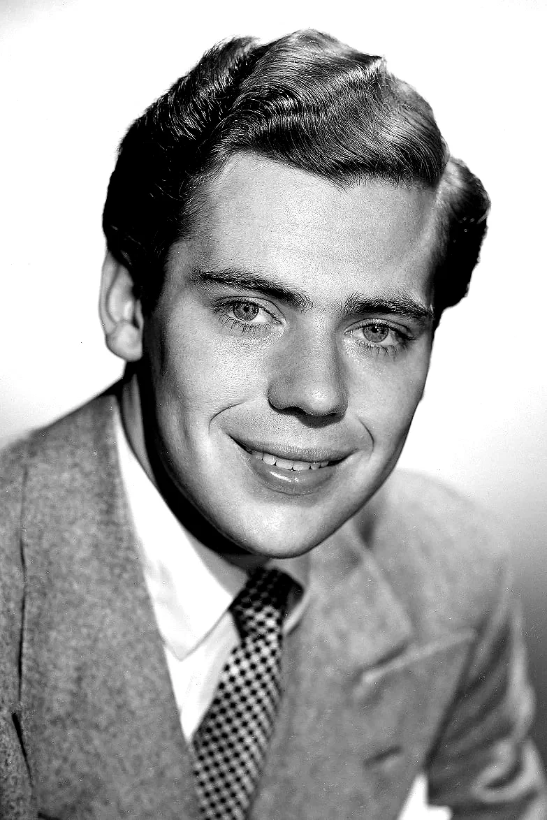 Elliott Reid