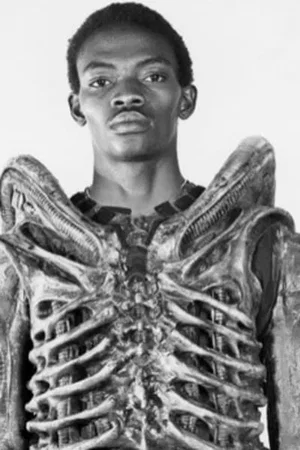  Bolaji Badejo