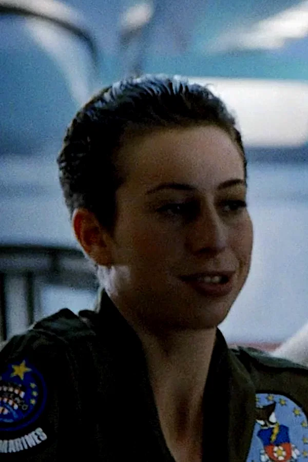  Colette Hiller