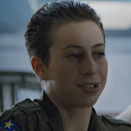  Colette Hiller