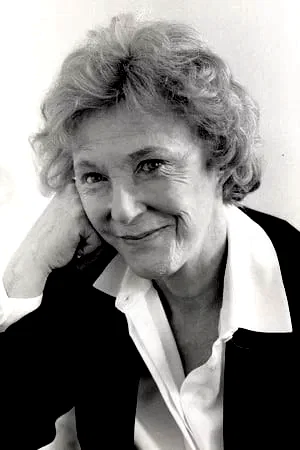  Doris Petrie