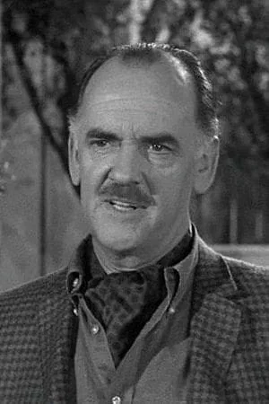  Larry Keating photo
