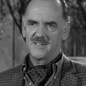  Larry Keating