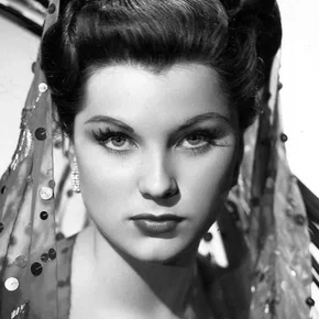 Photo star : Debra Paget
