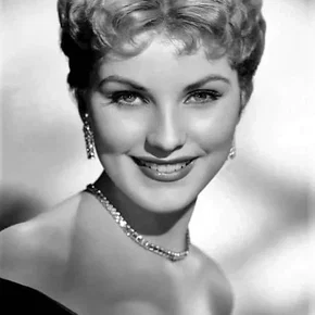 Photo star : Debra Paget
