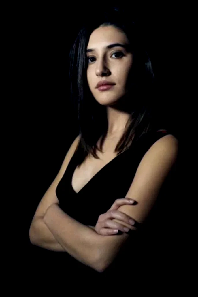 Angela Fontana