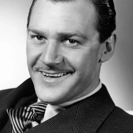 Douglas Fowley