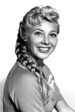  Georgine Darcy