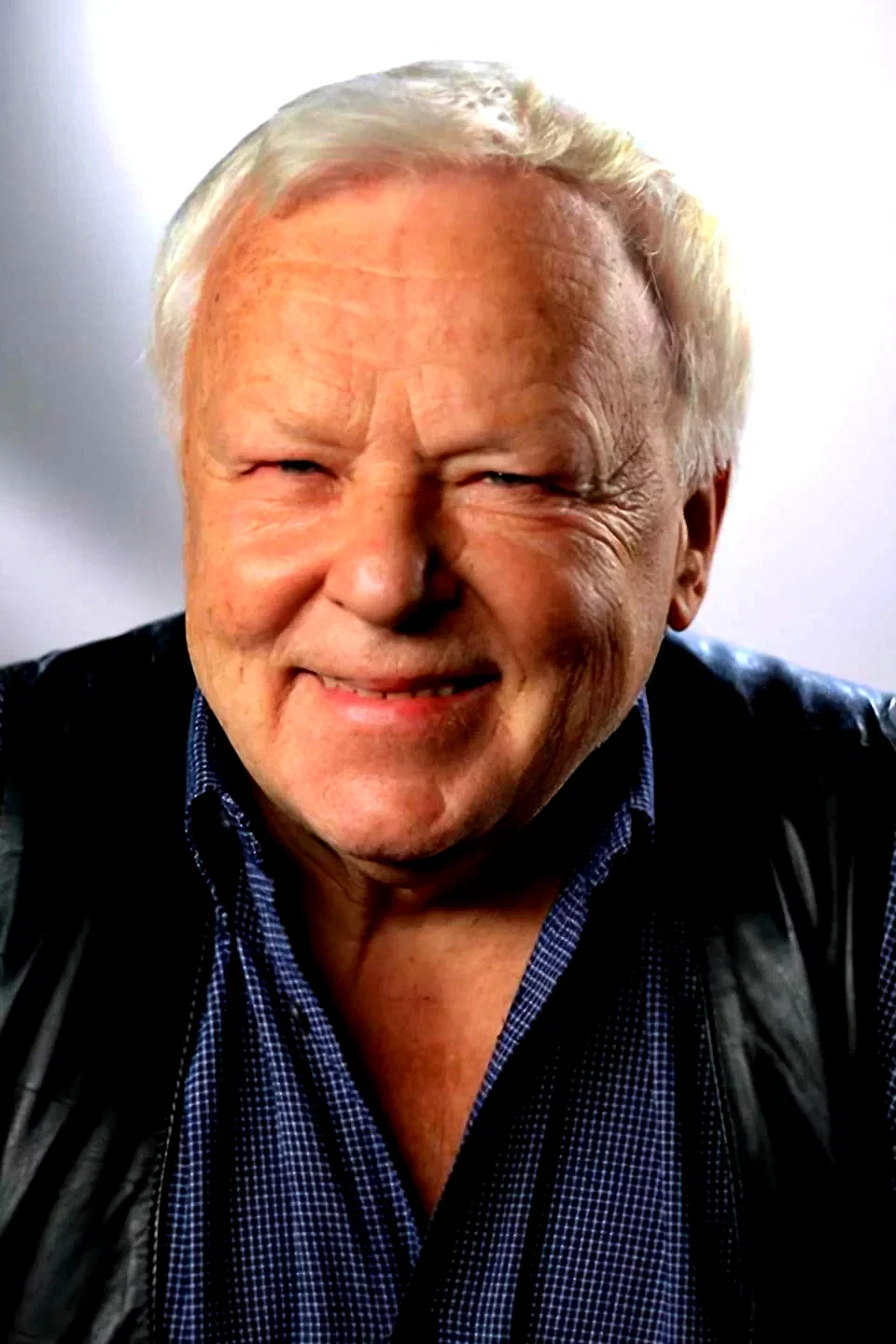 Marian Opania