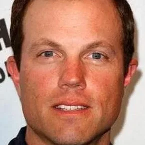 Photo star : Adam Baldwin