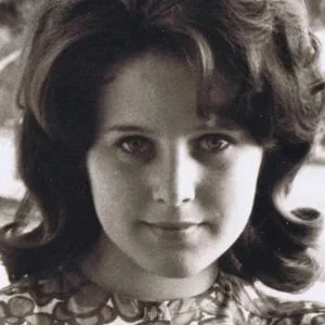  Lori Martin