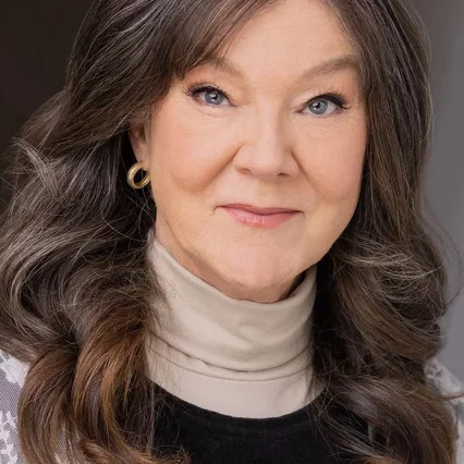  Mary Badham