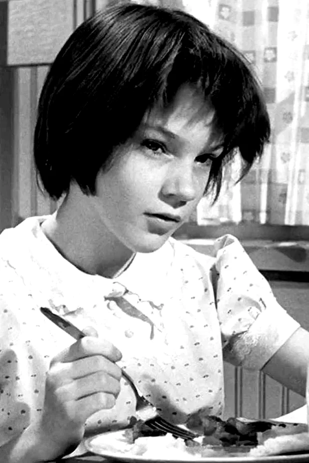  Mary Badham