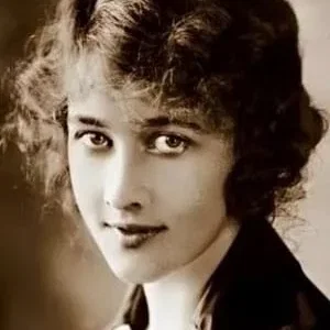  Anna Q. Nilsson