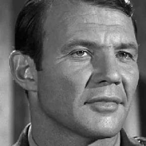 Photo star : Michael Conrad