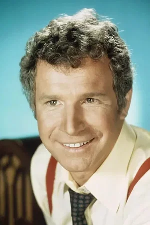  Wayne Rogers