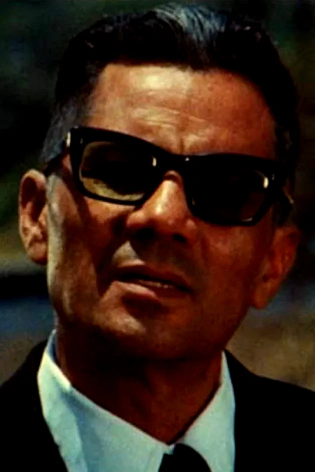 Enrique Lucero