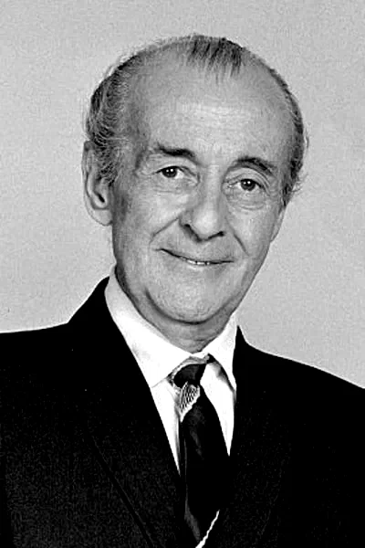 Liam Dunn