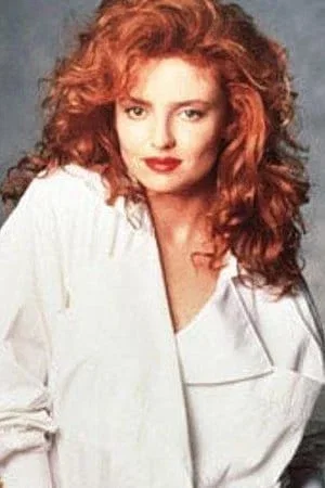  Louise Robey photo