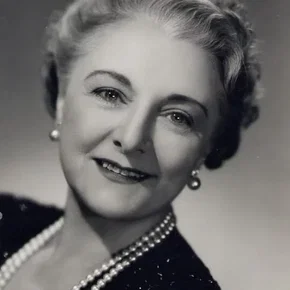 Photo star : Nella Walker