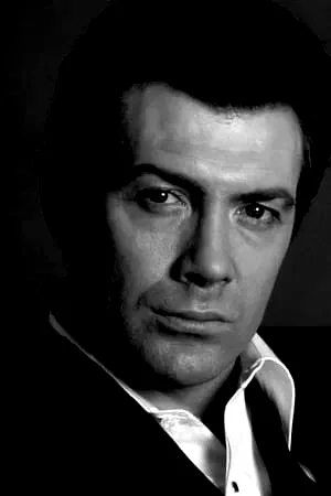 Lewis  Collins