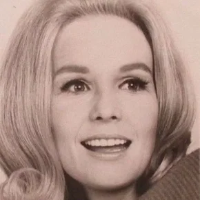 Photo star :  Marla Adams