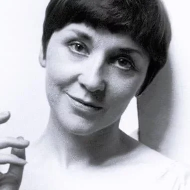  Vivien Merchant