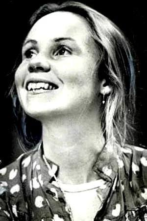  Holly McLaren