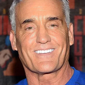 Photo star : John Wesley Shipp
