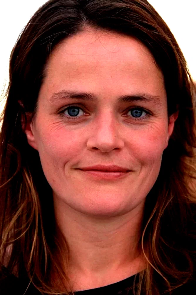 Alexandra Johnes