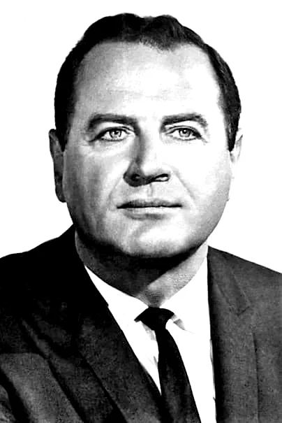 Brad Dexter