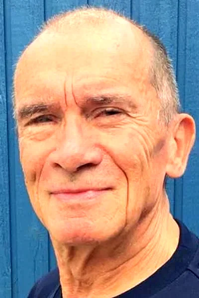  Erik Holmey
