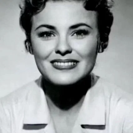  Kathleen Crowley