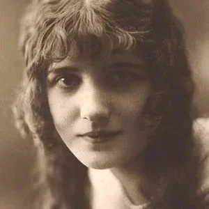  Madame Pâquerette