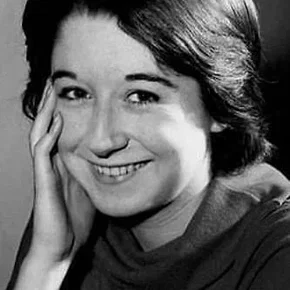 Photo star : Frances Cuka