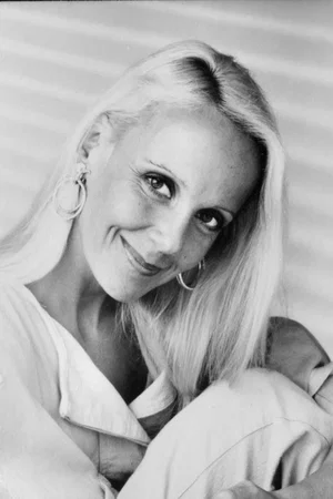  Georgina Hale photo