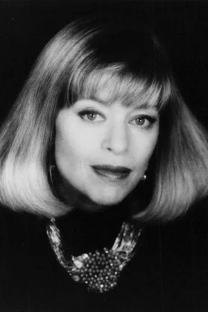  Edina Ronay