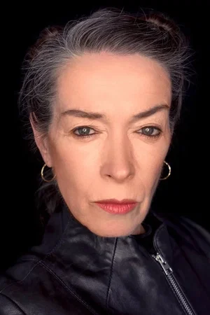  Adrienne Pearce photo