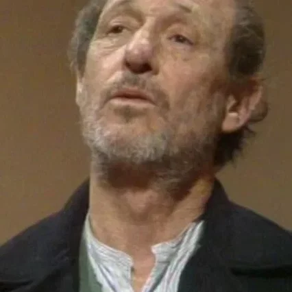  Reg Lye