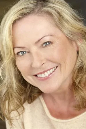  Lori Hallier