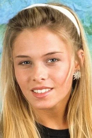 Nicole Eggert photo